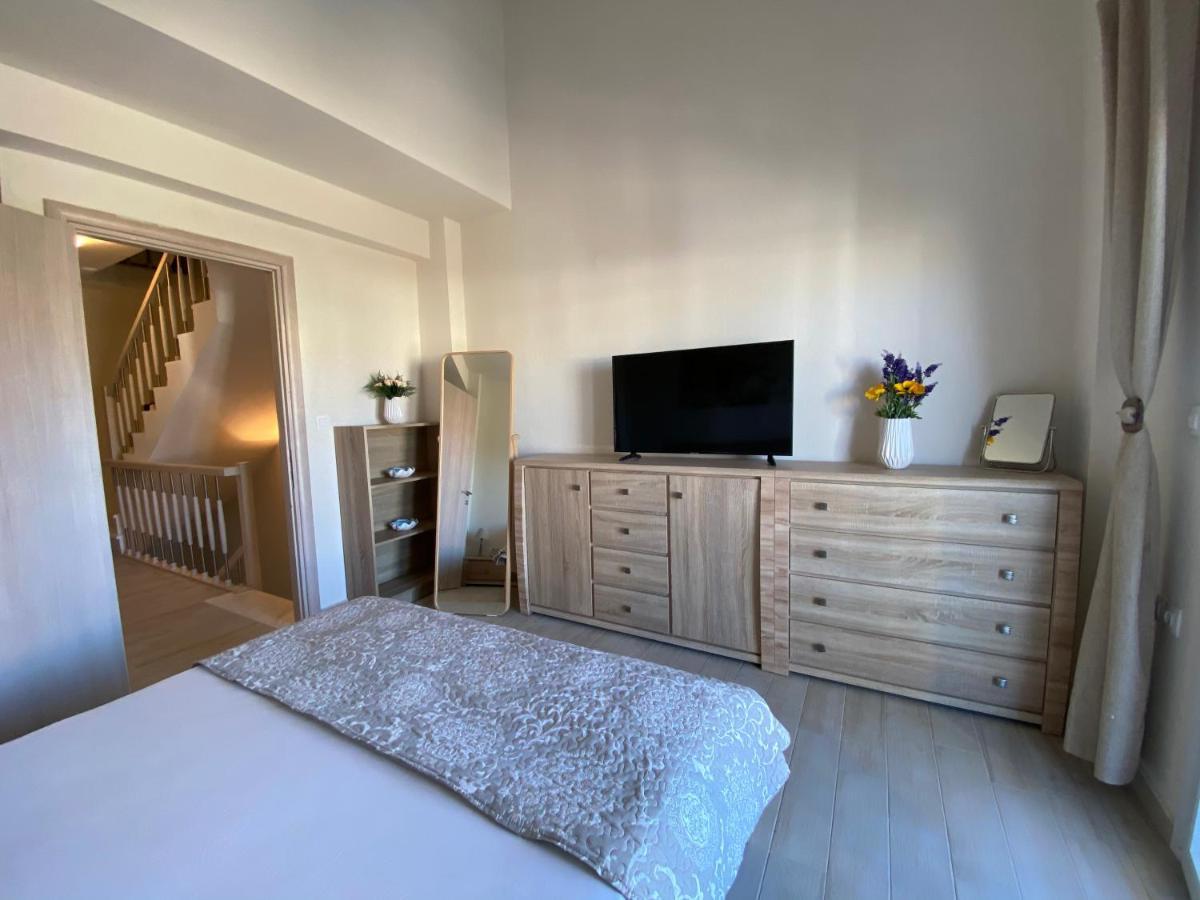Villa Emerald Luxury Living 尼基季 外观 照片